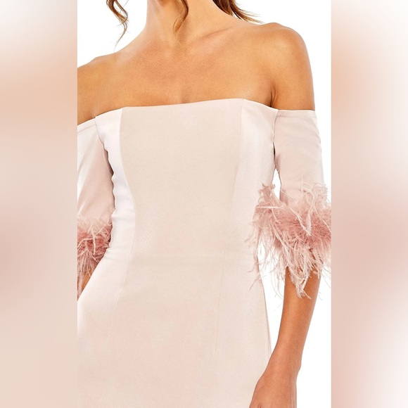 NWT $498 MAC DUGGAL FEATHER TRIM OFF THE SHOULDER COLUMN GOWN DRESS 11441 - Picture 3 of 4
